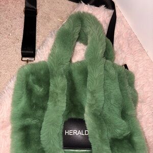 Hera Collection Green Faux Fur Shoulder Bag